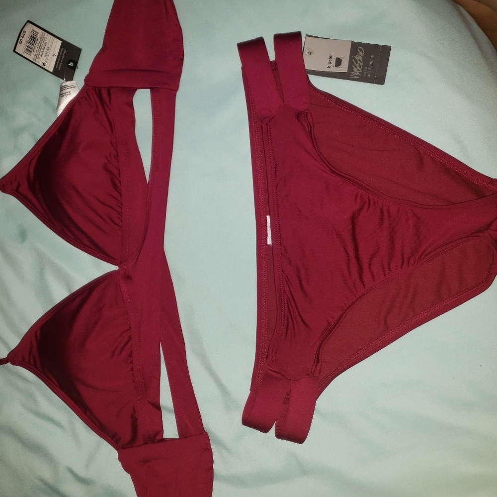 Magenta bikini